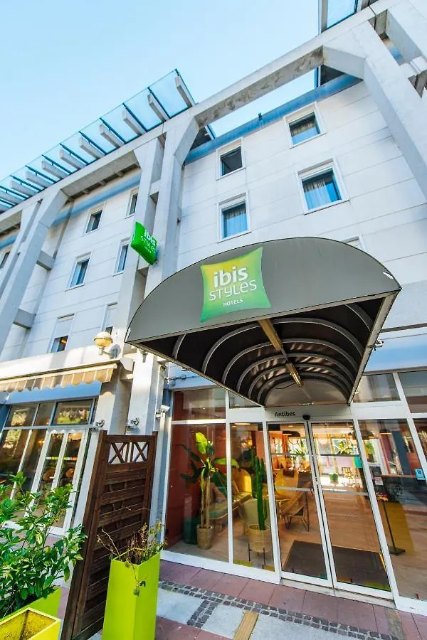 Ibis Styles Antibes Hotel 3*,