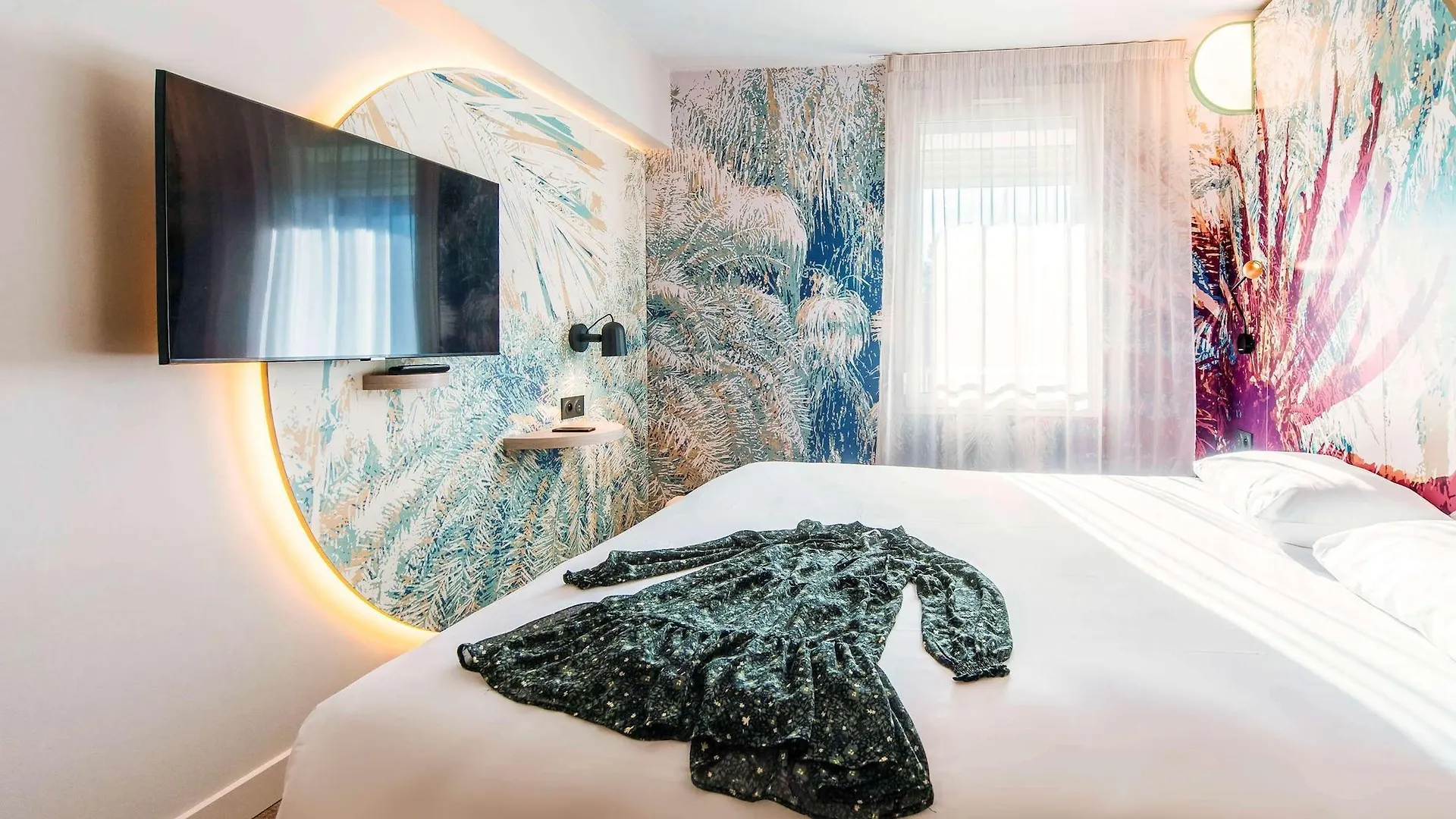 Ibis Styles Antibes Hotel 3*,  France